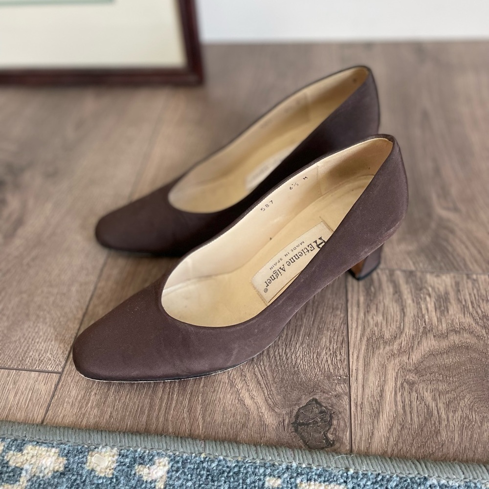 Etienne Aigner Designer Vintage Block Heel Taylor Pumps